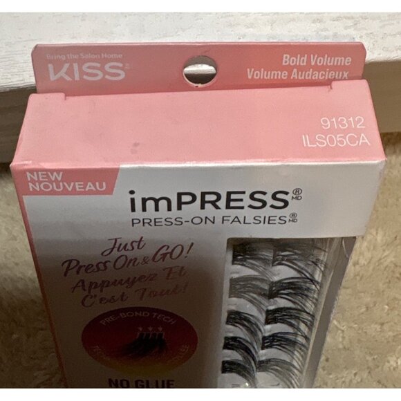 ImPRESS Press-On Falsies Bold Volume Eyelash Clusters 12 Pack - Picture 6 of 6